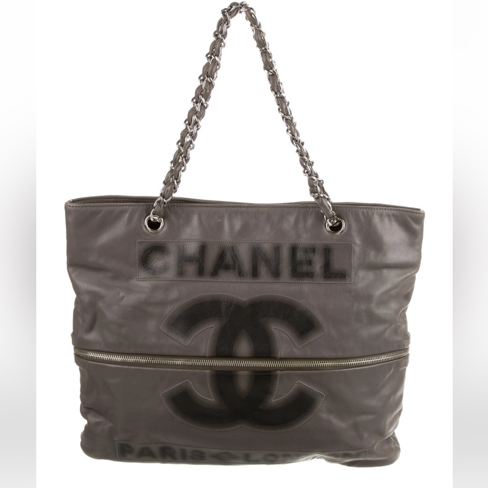 Chanel Paris London 2009 Expandable Tote